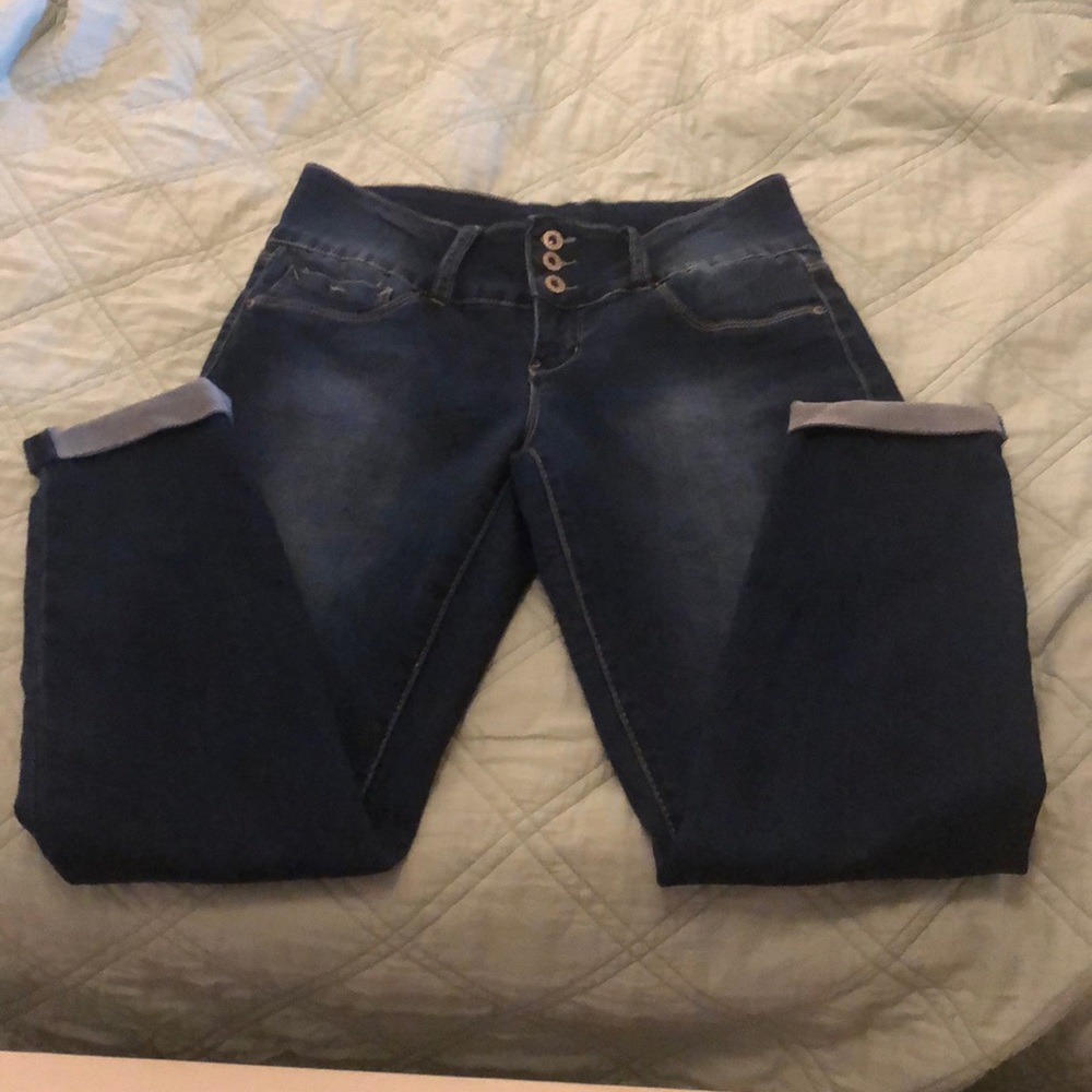 Signature Studio Cropped Jeans